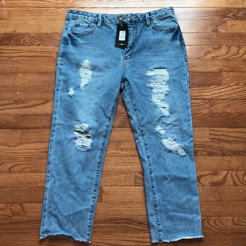 Distressed Boyfriend Jeans